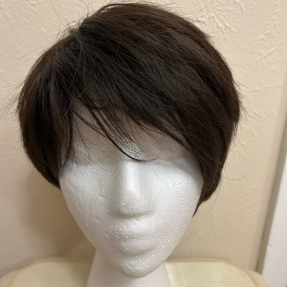 Elegant Short Brown Wig for Women